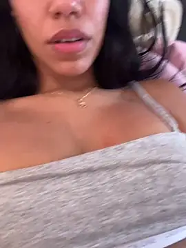 -Naomyy- live sex cam