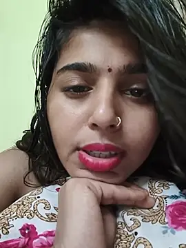 Cute-Simmi69 webcam