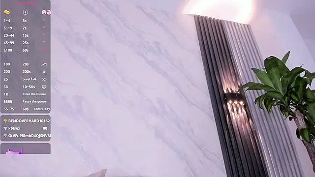 Monika-Ruiz webcam
