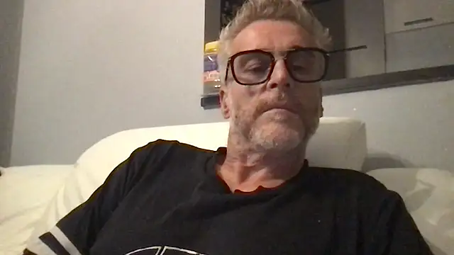 Axl_hot webcam