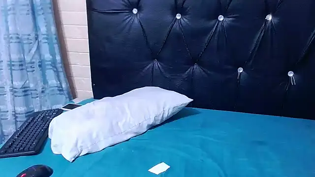 Bigbootycurvesmilf webcam