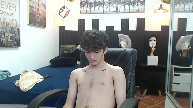 trevor_mob live cam on StripChat