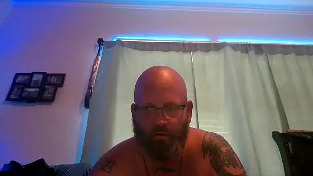Sissycuck256 live cam on StripChat