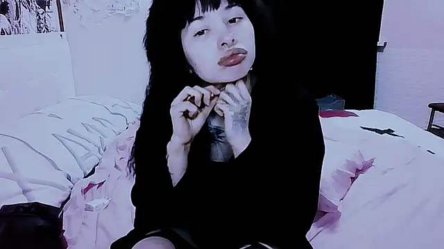 AllisonDeetz webcam