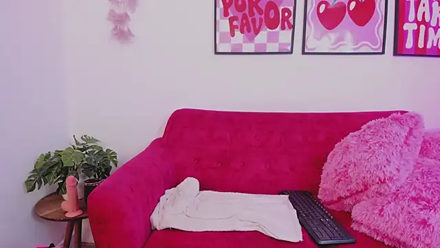 zoeseven7 webcam