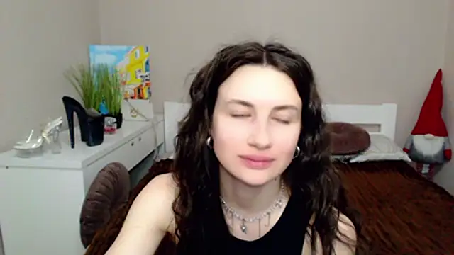 LilithRivi webcam