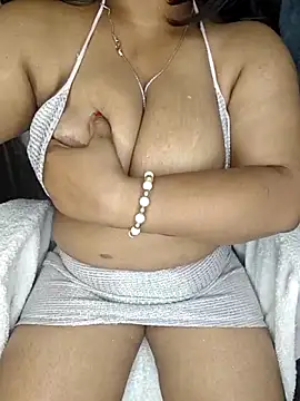 Curvy_Pooja live cam on StripChat