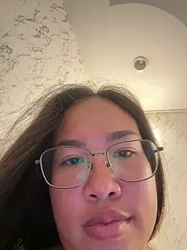 Ponthip webcam