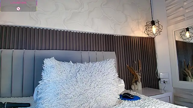 SHANONCLARK webcam
