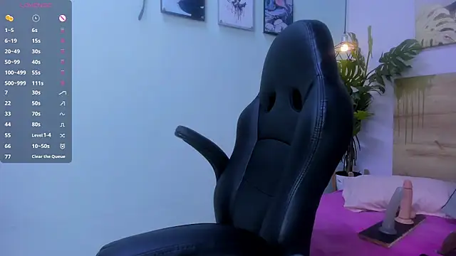 lalytulu99 live cam on StripChat