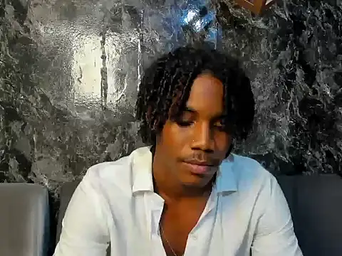 axel_silva4 live cam on StripChat