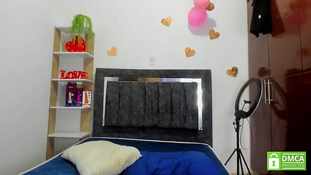 Grace_and_Milo webcam