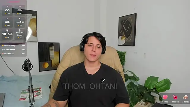 Thom_Ohtani live cam on StripChat