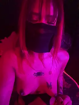 MiNniE_666 live cam on StripChat
