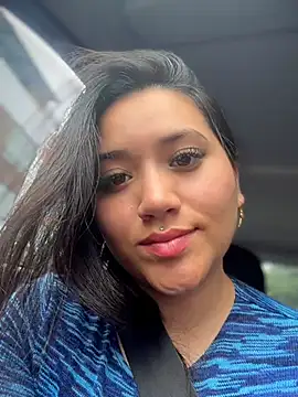 Veronica_Wins_ live cam on StripChat