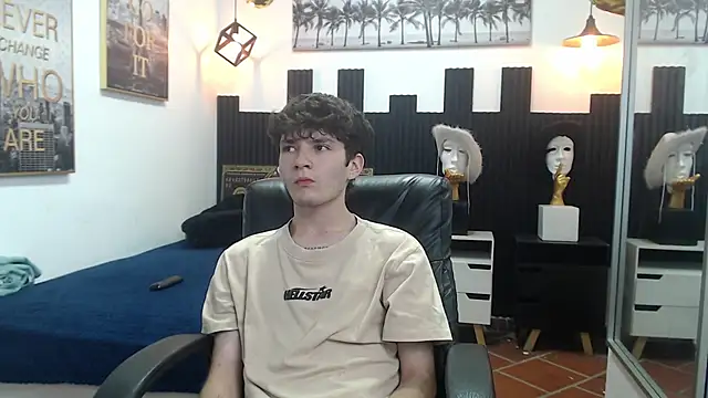 trevor_mob live cam on StripChat