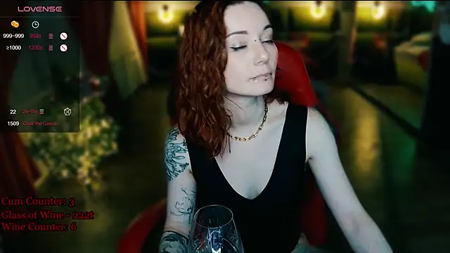 MaxPhoenixx live cam on StripChat