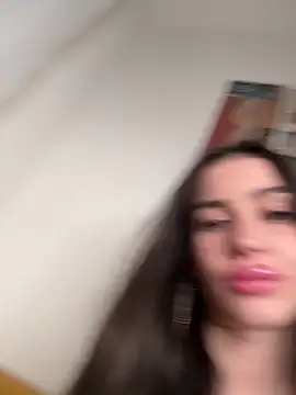 SofiaLaLight live cam on StripChat