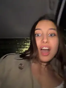 ICrazyOneIRL webcam
