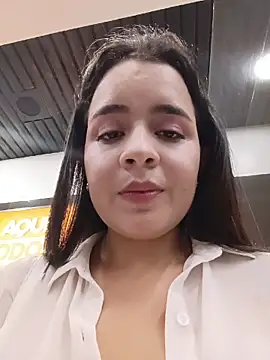 Julieth_hot-69 webcam