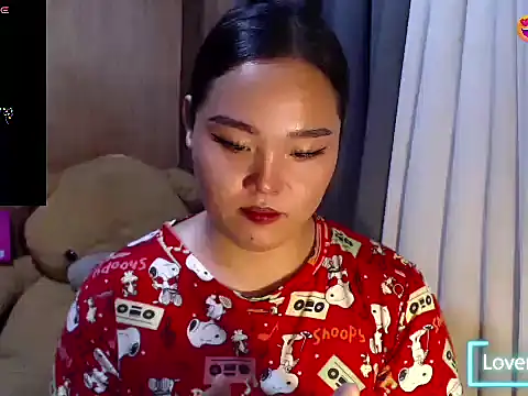 _Lylia webcam