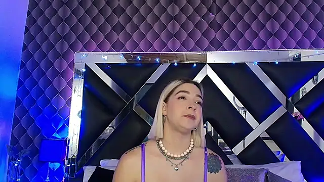 victoriaa_lee_ webcam