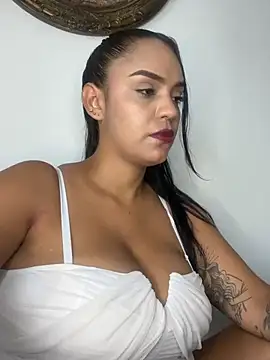 Sara-77 webcam