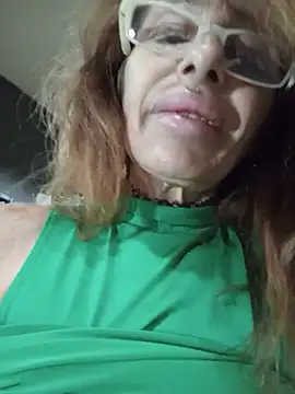 FrozenWaffle live cam on StripChat