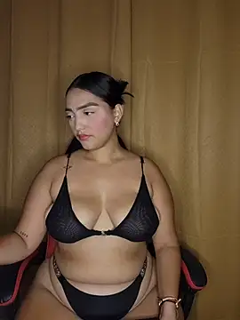 Mia_em webcam