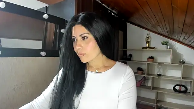 Tania_mature webcam