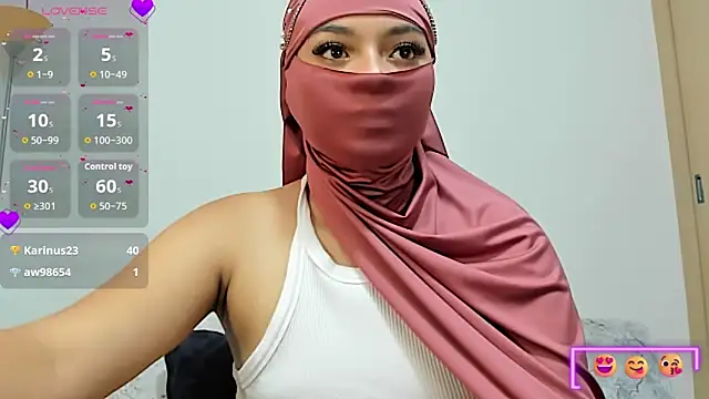 Samira_1 live cam on StripChat