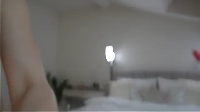 ella_twinkl webcam