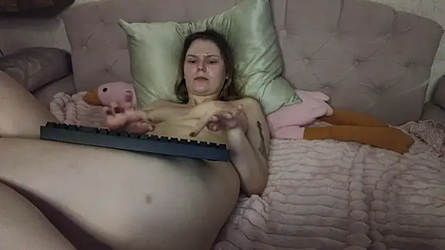 Vivian_Davis live cam on StripChat