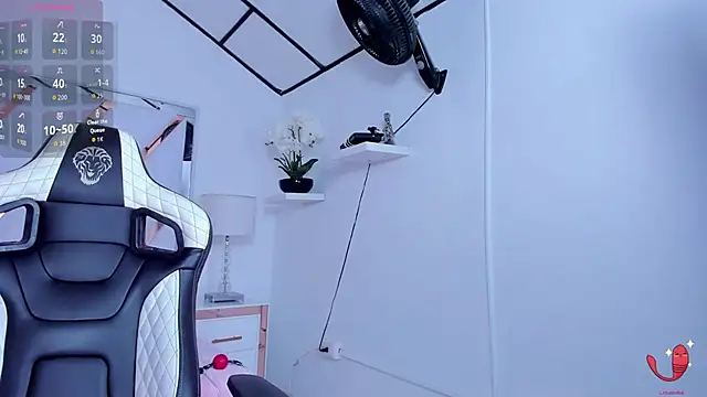 alicee__mature live cam on StripChat