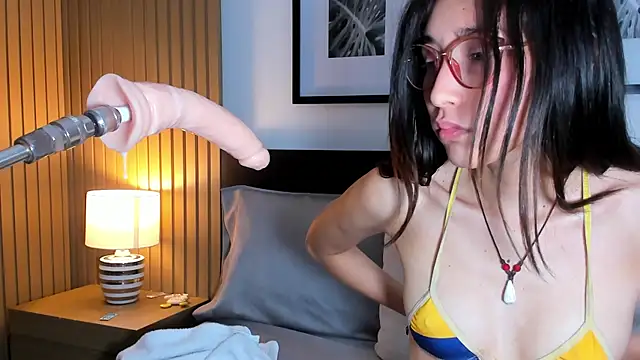 doll_bella_ webcam