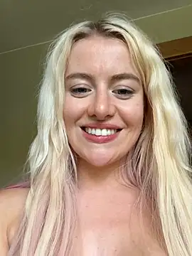 blondebunny999_999 webcam