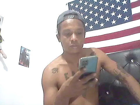 elpeluchenegroxxx3 webcam