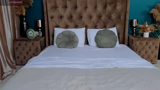 MiaMuse live sex cam