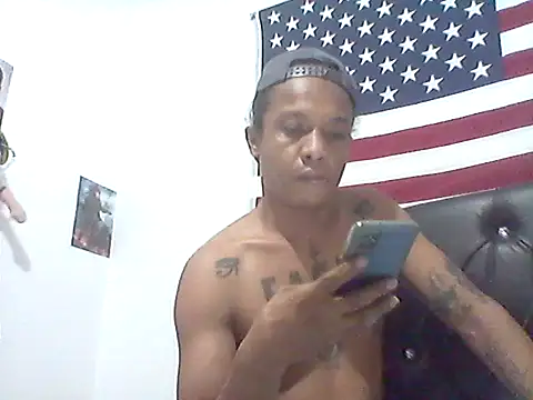 elpeluchenegroxxx3 webcam