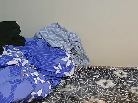 pookie_smiles webcam