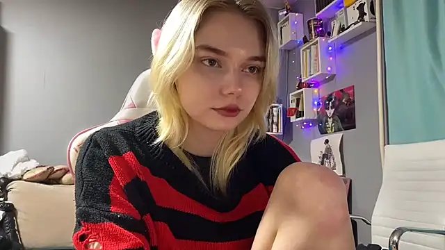 NannoMi live cam on StripChat