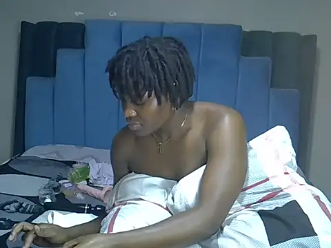 melanin_moon webcam