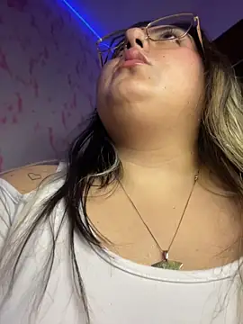 KaroVelvet webcam