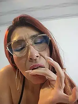 Perla_Franco live cam on StripChat