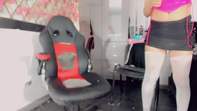 Thiara_veky_ webcam