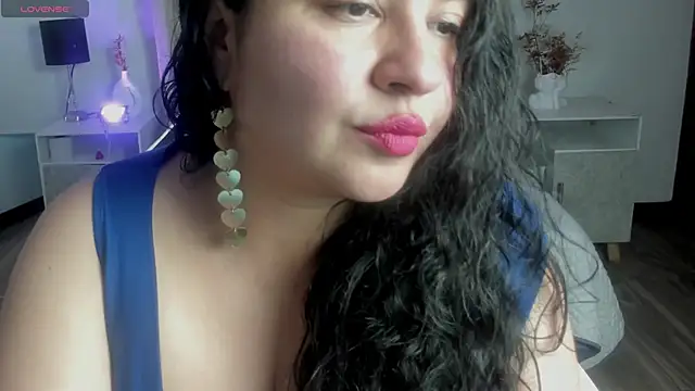 JadeBellee webcam