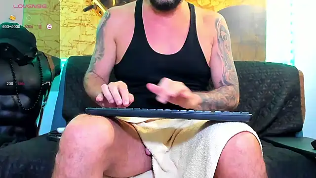 johny_bluexxx live cam on StripChat