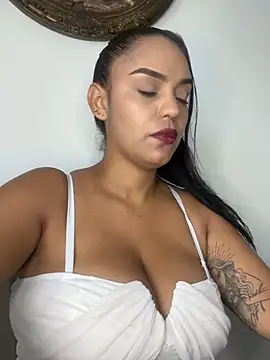 Sara-77 webcam