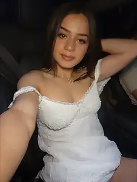 SophiaXJohn live cam on StripChat