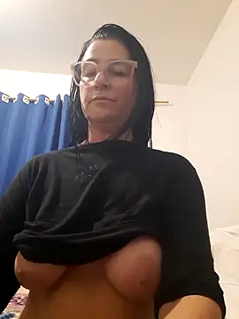 Camilegaucha live cam on StripChat